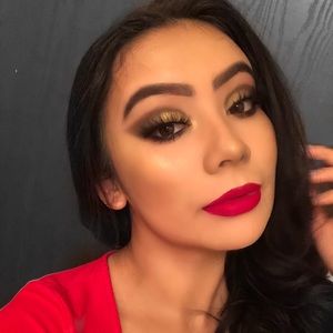 Meet your Posher, Alisha